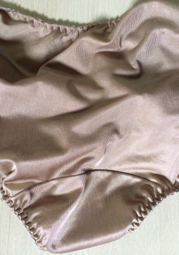 กกนเเม่ยาย เเม่ยายใส่กกนตัวนี้ไปเดินห้าง [3 รูป]