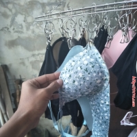 [ดม กกน] คนชอบเสื้อในมาทางนี้ครับ งานดี [4 รูป]