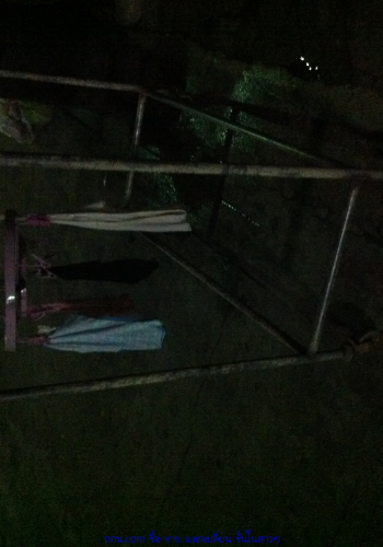 เพื่อนบ้านใกล้กัน