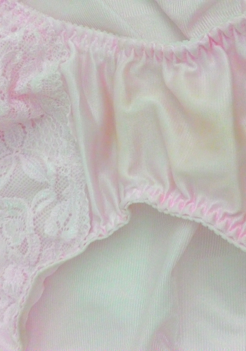 ที่รักถอดสีชมพูลูกไม้ไว้ในห้องน้ำ [6 รูป]