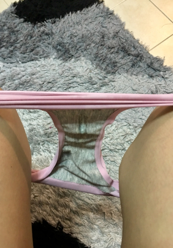 [ดม กกน] ทำไมขาเราหญ้ายยย หญ่าย จัง