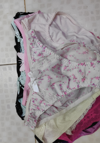 [ขาย กกน] ขาย กางเกงในมือสองญี่ปุ่น ราตาเริ่มต้น 10 บาทใช้แล้วเยอะค่ะ