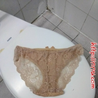[ดม กกน] ของน้องสาวลืมไว้ [3 รูป]